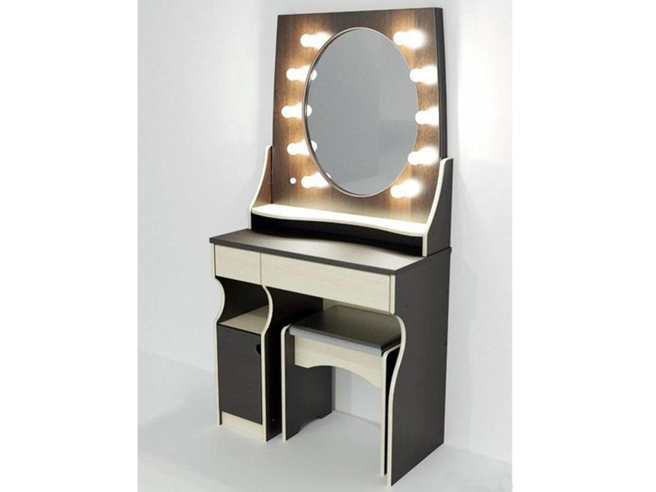 туалетный столик с зеркалом и лампами